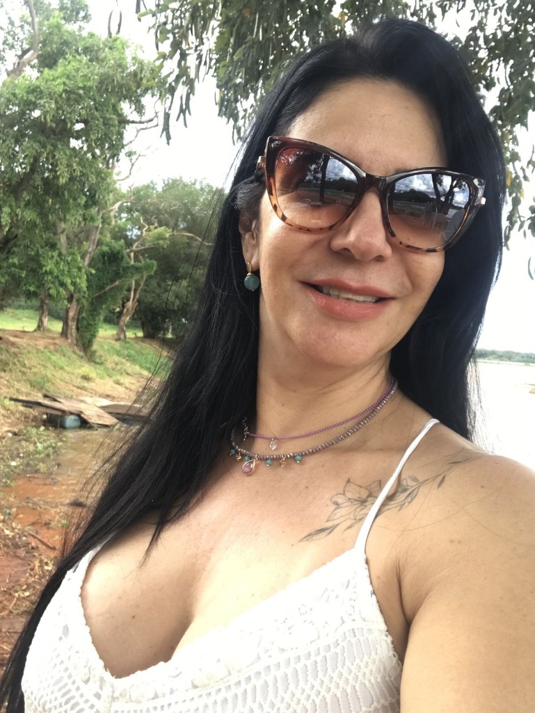 Amanda V.